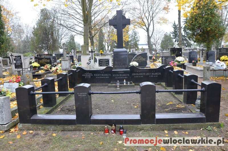Włocławski Cmentarz przed Świętem Zmarłych