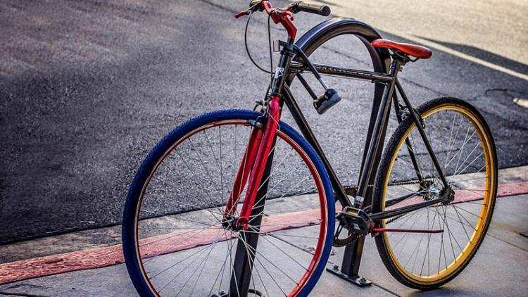 Wypadek z udziałem 14-letniej rowerzystki. Dziewczyna trafiła do szpitala