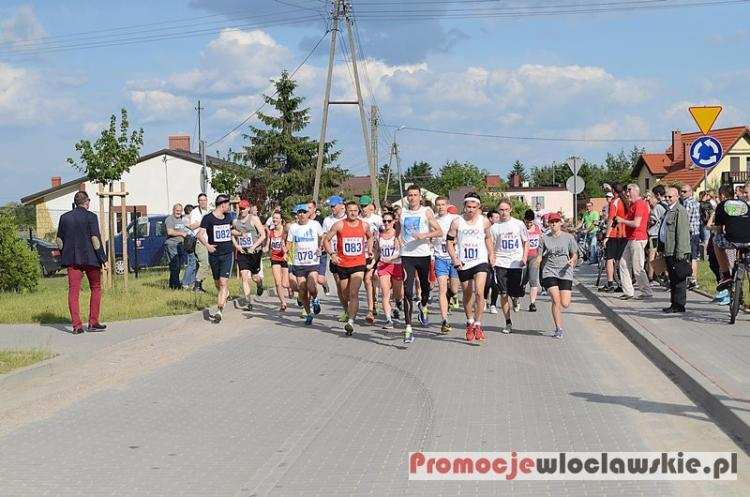 Pobiegną z Brześcia Kujawskiego do Wieńca Zdroju. Nie zabraknie niespodzianek i atrakcyjnych nagród!