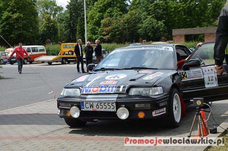 Autoslalom we Włocławku 2016: Szybkie auta, ambitni kierowcy i adrenalina. Święto motosportu pod Hal