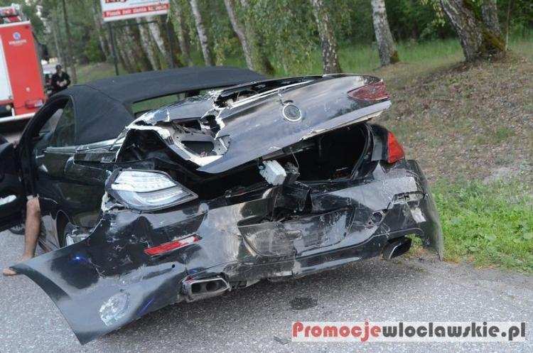 Wypadek w Skokach: Zderzenie dwóch luksusowych BMW [ZDJĘCIA]