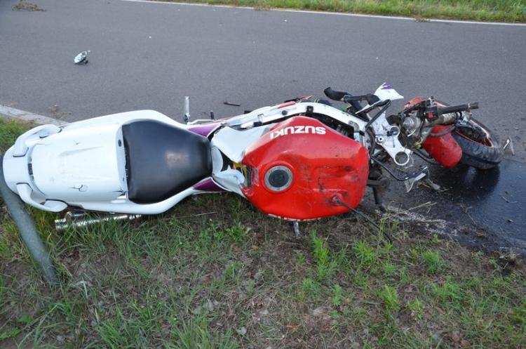 Tragiczny wypadek motocyklisty. Suzuki uderzyło w Punto. 24-latek zginął na miejscu