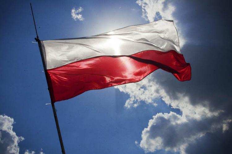 Dzień flagi: Kto 2 maja nie będzie pracował?