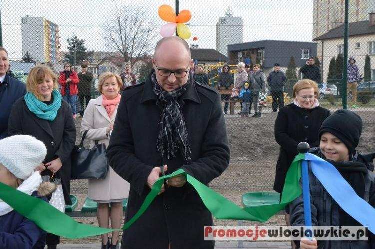 SP nr 20 we Włocławku zyskało nowe boisko [ZDJĘCIA]