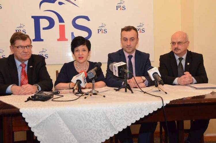 Porady dla rodziców 6 i 7 latków we Włocławku i większe pieniądze na uczniów