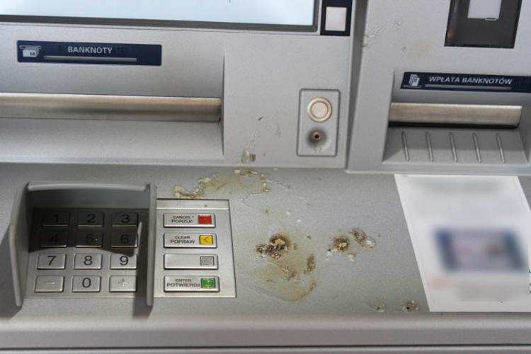Podpalił bankomat. Straty są niebagatelne