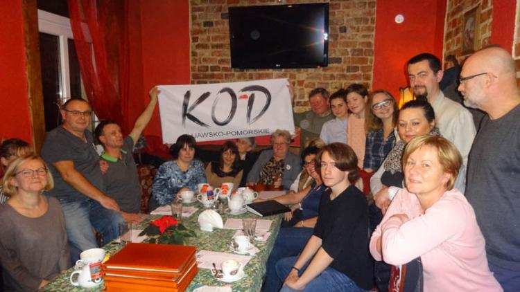 Komitet Obrony Demokracji we Włocławku wzywa mieszkańców. Będą rozmawiać...