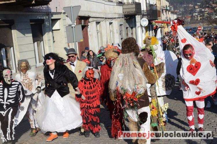 Barwny korowód w niedzielę przeszedł ulicami Włocławka [ZDJĘCIA, VIDEO]