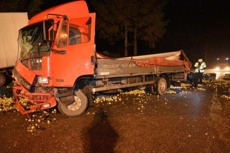 Tragedia wisiała w powietrzu. Zderzenie ciężarówki z mercedesem