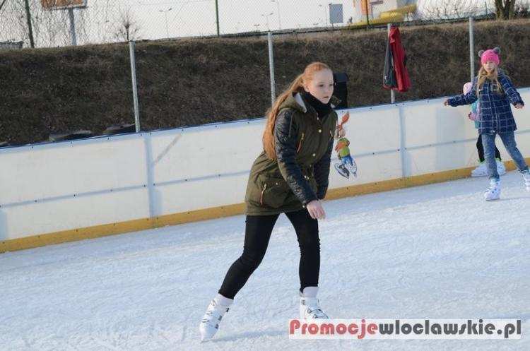 Skorzystaj ze żniżki na lodowiska we Włocławku
