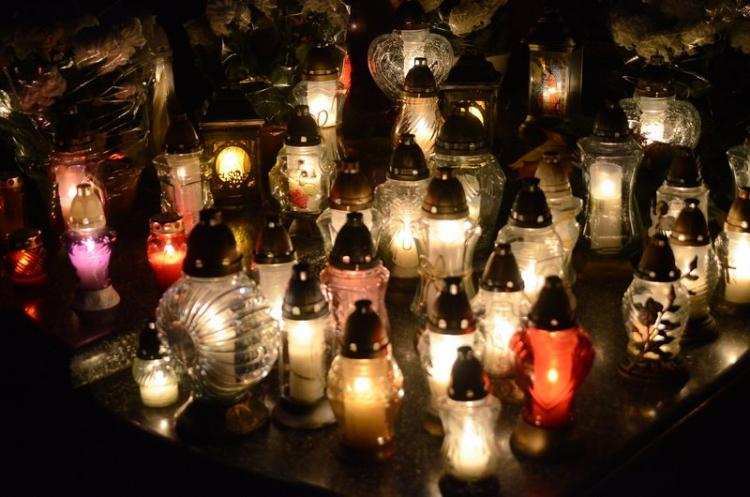 Dziś Zaduszki. Dzień pamięci o zmarłych i zadumy. Co o nich wiemy?