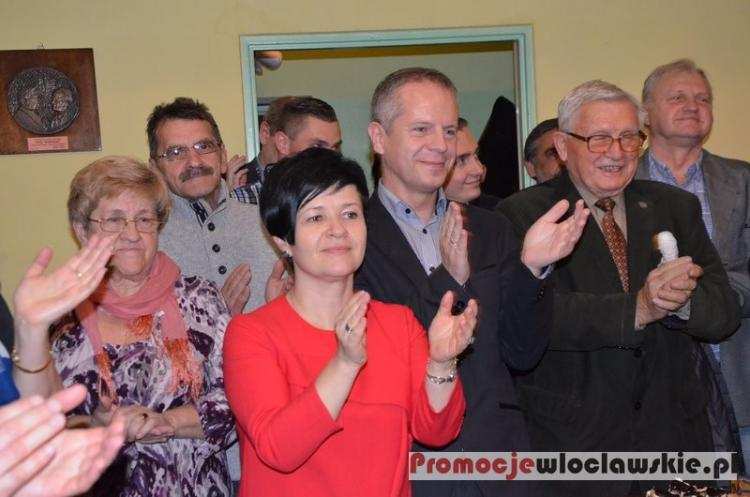 PiS wygrywa wybory i może samodzielnie rządzić! [ZDJĘCIA Z WŁOCŁAWSKICH SZTABÓW]