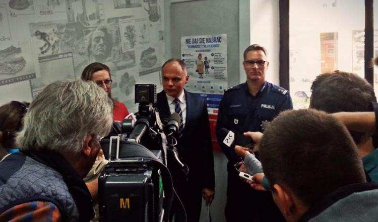 MSW, Poczta Polska i Policja idą na wojnę. Z kim?