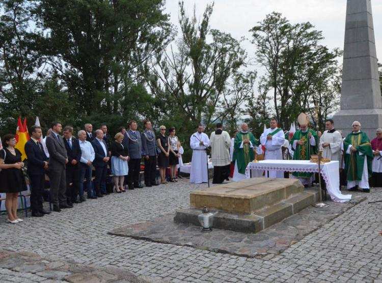 Modlitwą uczcili pamięć poległych żołnierzy we Włocławku [ZDJĘCIA]