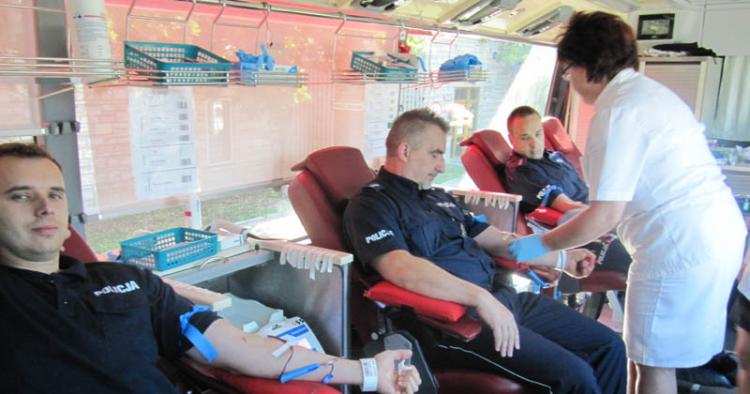 Oddali to co najcenniejsze: „Policjanci ofiarom wypadków” 