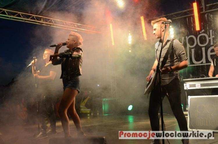 Piękni i Młodzi kolejny raz gromadzą tłumy. Jak było w Czerniewicach? [FOTO, VIDEO]