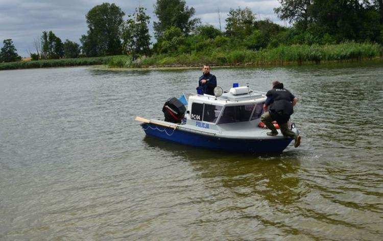 Tragedia nad jeziorem. Utonął 25 latek
