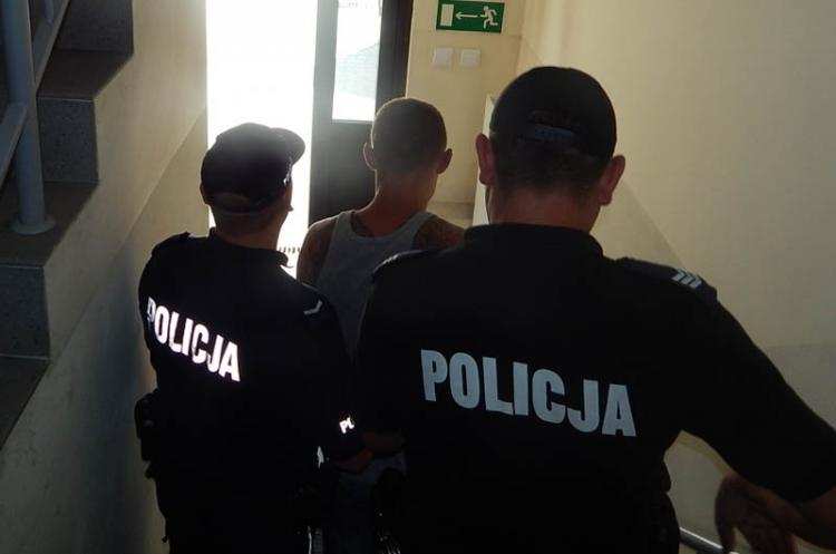 Atak na plaży z użyciem noża: Ranny mężczyzna trafił do szpitala