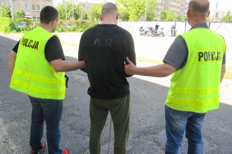 Wyjątkowo brutalnie pobił 43-latka, potem uciekł...