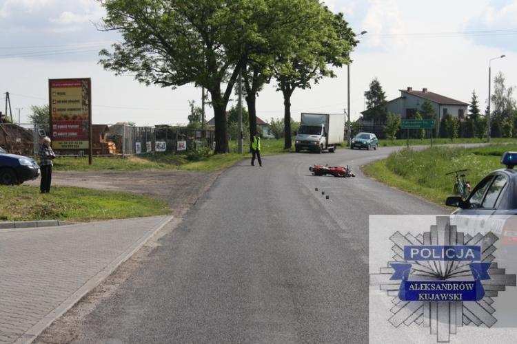 Rowerzysta zajechał drogę motocykliście. Trafił do szpitala