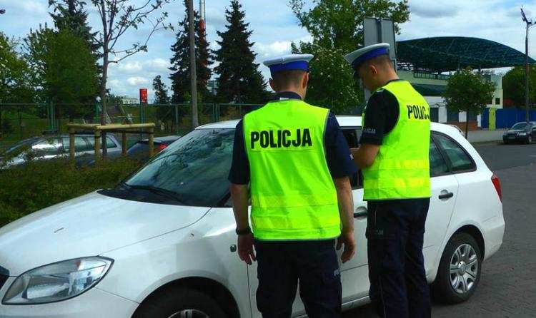 Kierowcy tracą prawa jazdy na potęgę. Posypały się mandaty i pouczenia