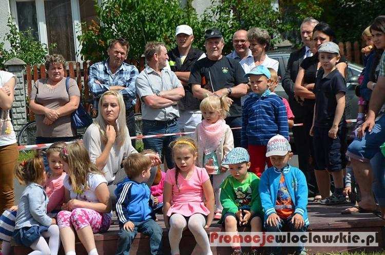 Majówka w regionie: rzut kaloszem, przeciąganie liny… a na koniec? Dobra zabawa! Nie przegap!