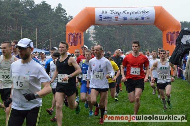 33 Bieg Kujawiaka zgromadził rekordową ilość uczestników. Nie obyło się bez wpadek [ZDJĘCIA]