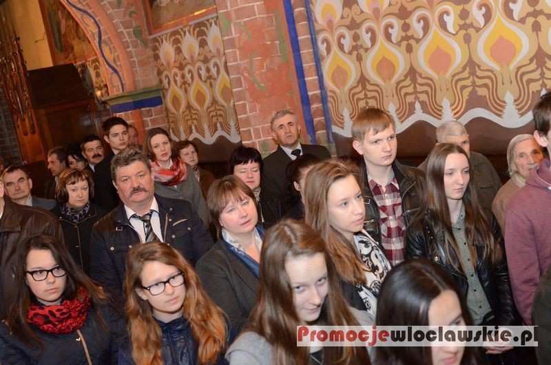 Obchody Święta Konstytucji 3 Maja w Brześciu Kujawskim - Msza cz. 1