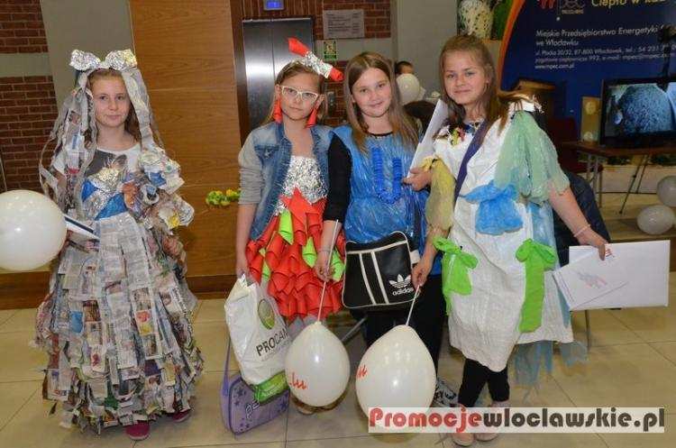 „Mówimy nie bezmyślnym zakupom”. Happening we Włocławku [ZDJĘCIA]