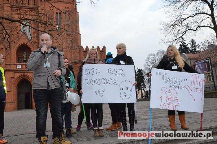 Marsz milczenia przeszedł ulicami Włocławka [FOTO, VIDEO]