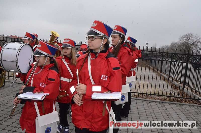 Obchody przy Pomniku Sapera we Włocławku