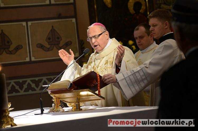 Biskup Wiesław Mering porusza temat pigułki „dzień po”