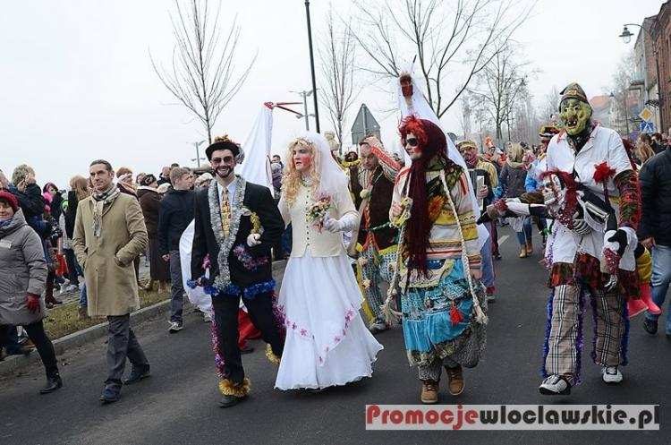 Korowód grup zapustnych przejdzie ulicami Włocławka. Szykują się utrudnienia w ruchu.