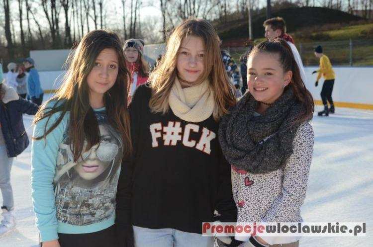Lodowiska bezpłatne dla młodzieży szkolnej w czasie ferii. Wystarczy mieć…