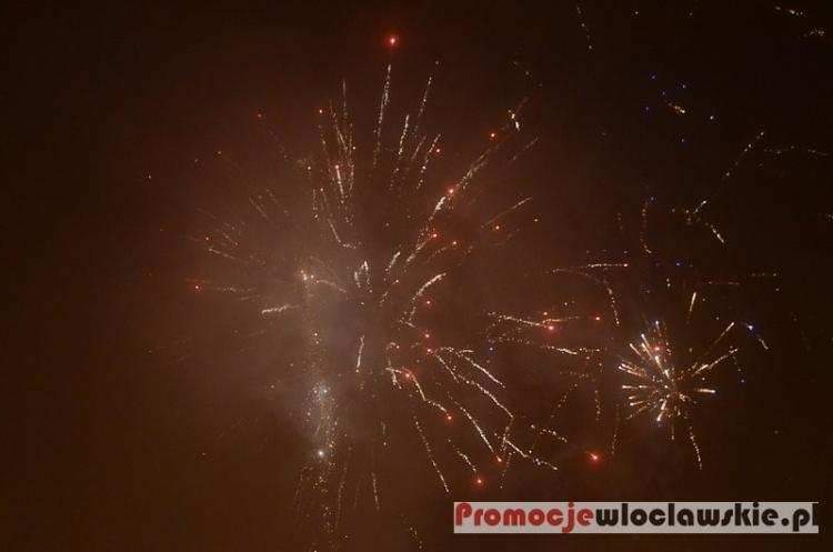 Włocławianie przywitali 2015 rok [VIDEO FOTO]