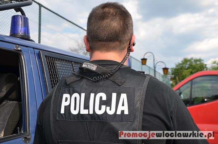 Napadali na domy w kominiarkach! Grozili nożem, żądali pieniędzy 