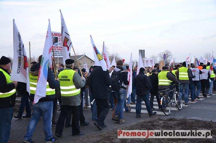 Blokada DK 91 przez pracowników ANWIL S.A. we Włocławku