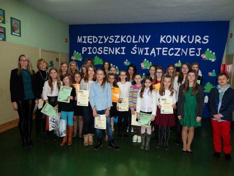Ponad 20 wokalistów zaśpiewało kolędy [FOTO]