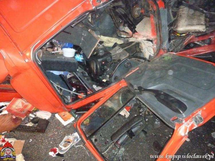 Nocny wypadek dwóch TIR-ów na A1 pod Kowalem [FOTO]