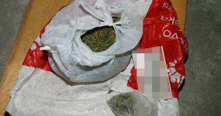 Setki „działek” marihuany i amfetaminy w centrum Włocławka