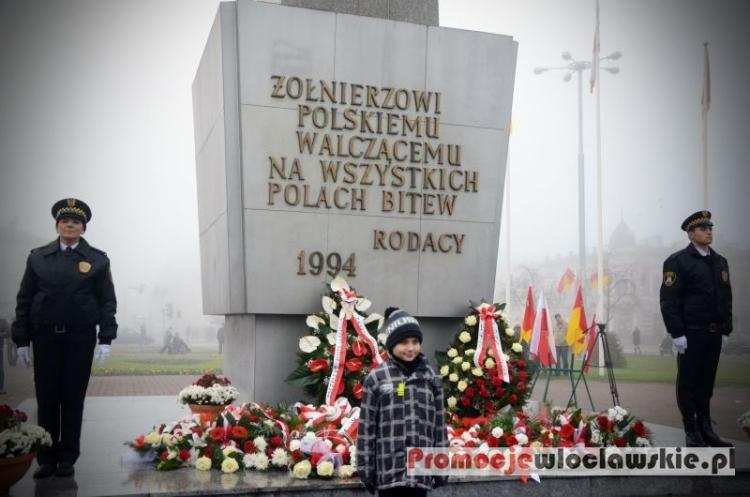 Włocławek uczcił 96 rocznicę odzyskania przez Polskę niepodległości [ZDJĘCIA]