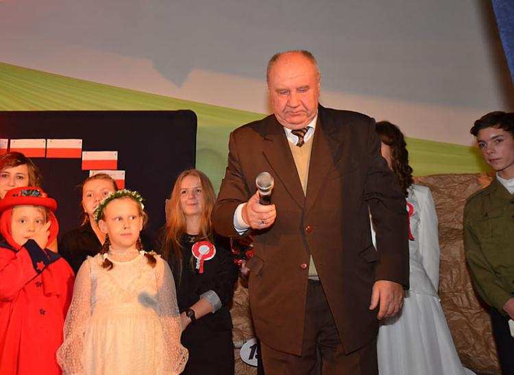 W Chodczu uczcili Święto Niepodległości (ZDJĘCIA)