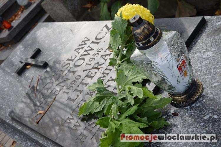 Rozpoczyna się sprzedaż placów handlowych na Wszystkich Świętych