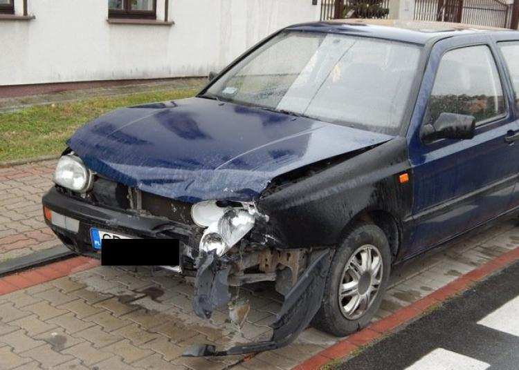 Opel nie udzielił pierwszeństwa a skutek ponieśli… [FOTO]