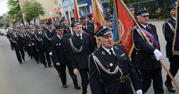 Miliony na straż pożarną. Będzie nowy sprzęt i centra ratownictwa