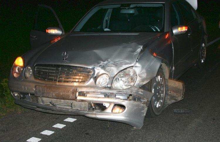 Zderzenia dwóch osobowych mercedesów