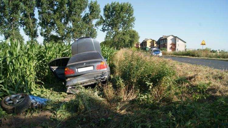 Wypadek w powiecie włocławskim. 20 latek w szpitalu [ZDJĘCIA]
