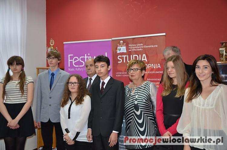 Dla nich ortografia nie ma tajemnic. Zwycięzcy włocławskiego dyktanda nagrodzeni (FOTO)