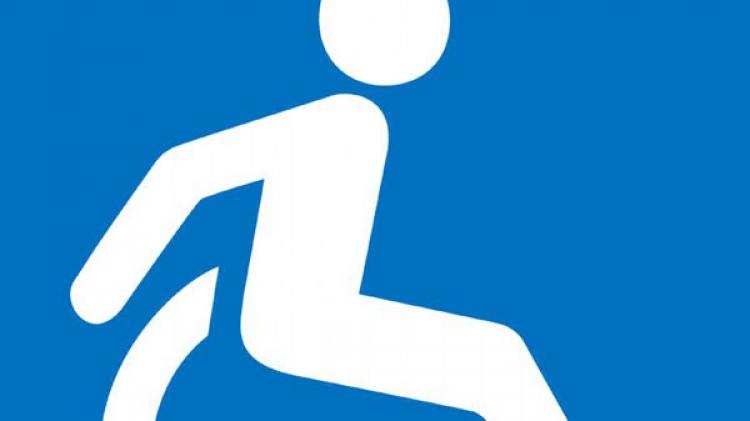 Będą windy dla niepełnosprawnych przy kładkach na drodze krajowej nr 1