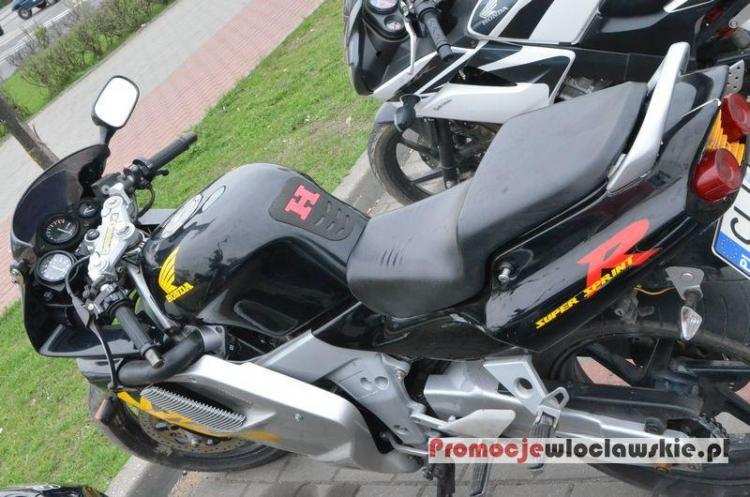 Jechali z prędkością 185 km/h. 18-latek nie miał uprawnień